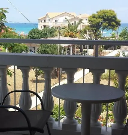 Boomerang Sea View Accommodation And Studios Plános Exterior photo