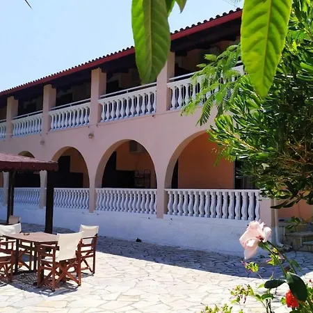 Boomerang Sea View Accommodation And Studios Plános Exterior photo
