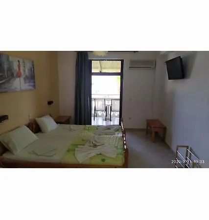 Boomerang Sea View Accommodation And Studios Plános Exterior photo